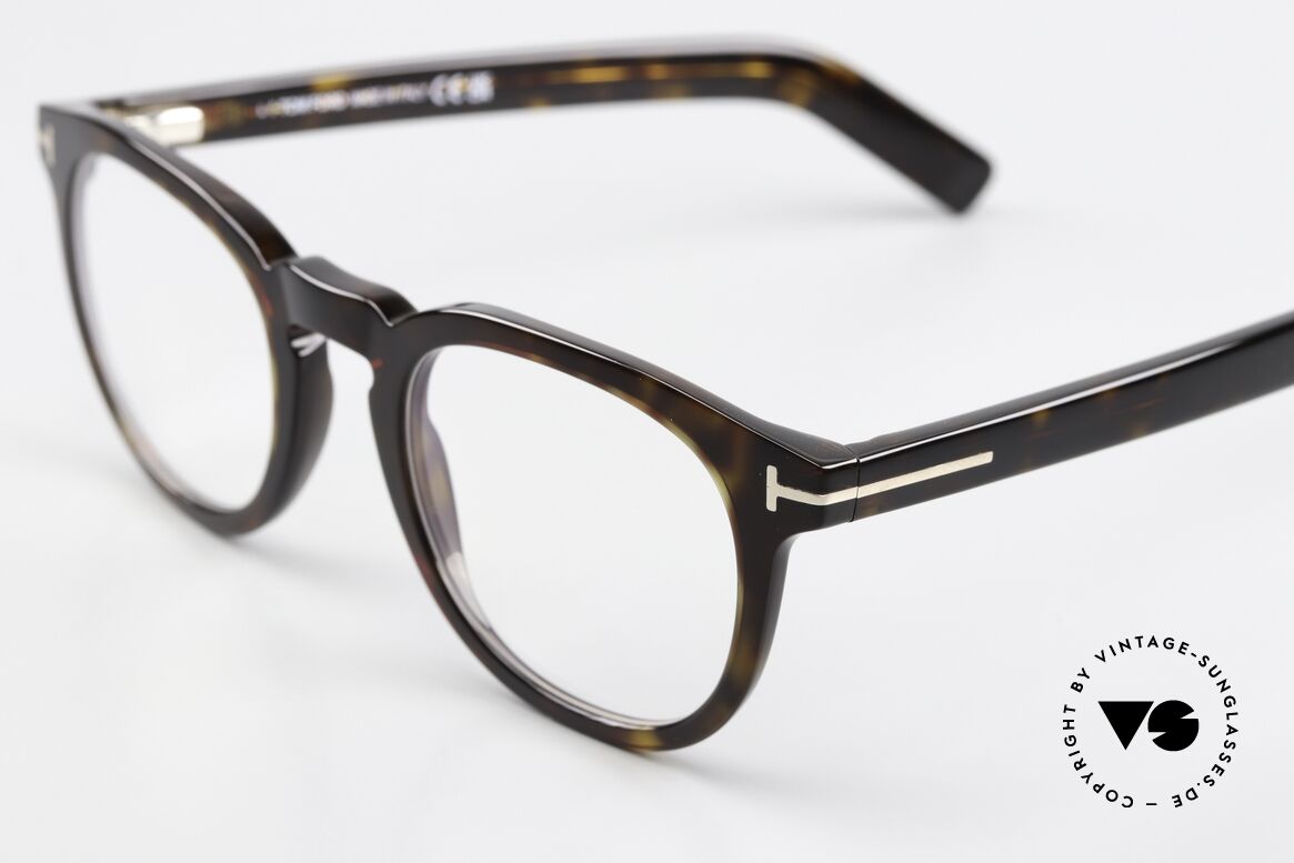 Tom Ford TF5629 Interessante Designerbrille, ein ungetragenes Original der 2017er TF Kollektion, Passend für Herren und Damen