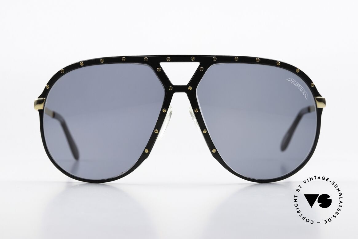 Alpina M1 Kultige West Germany Brille, die klassische Variante in schwarz-gold-gold, Passend für Herren
