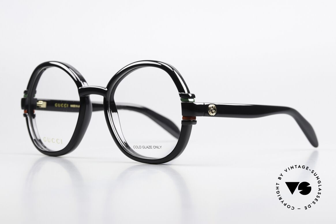 Gucci GG1069O Sehr Elegante Damenbrille, kleines goldenes GUCCI-Logo auf beiden Bügeln, Passend für Damen