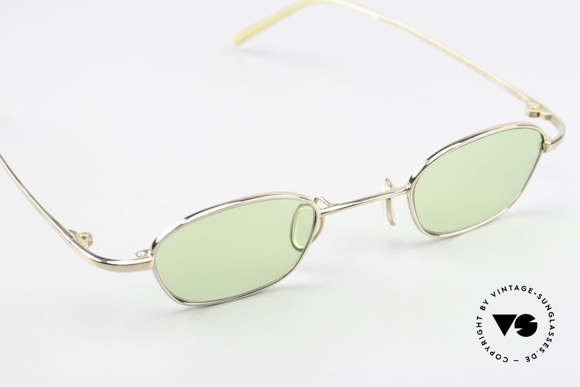 Christian Roth 14007 Pure Titanium Made in Japan, denn die kleine Fassung ist ideal für große Sehstärken, Passend für Herren und Damen
