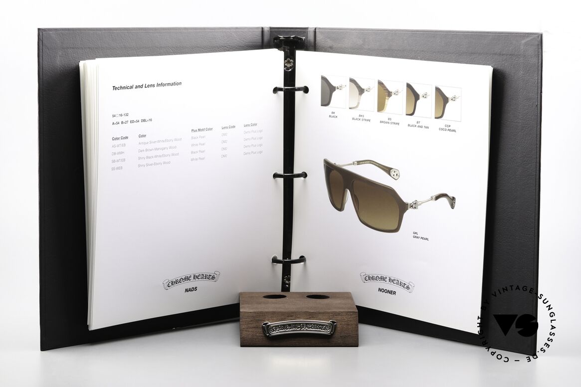 Chrome Hearts Eyewear Catalog Mit Den Fuck You Brillen, Größe: extra large, Passend für Herren und Damen