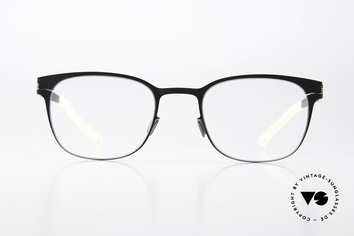 Mykita Agnes Farbcode Black Gold Edges, eine Frauenbrille der NO1 Collection (2018 gefertigt), Passend für Damen