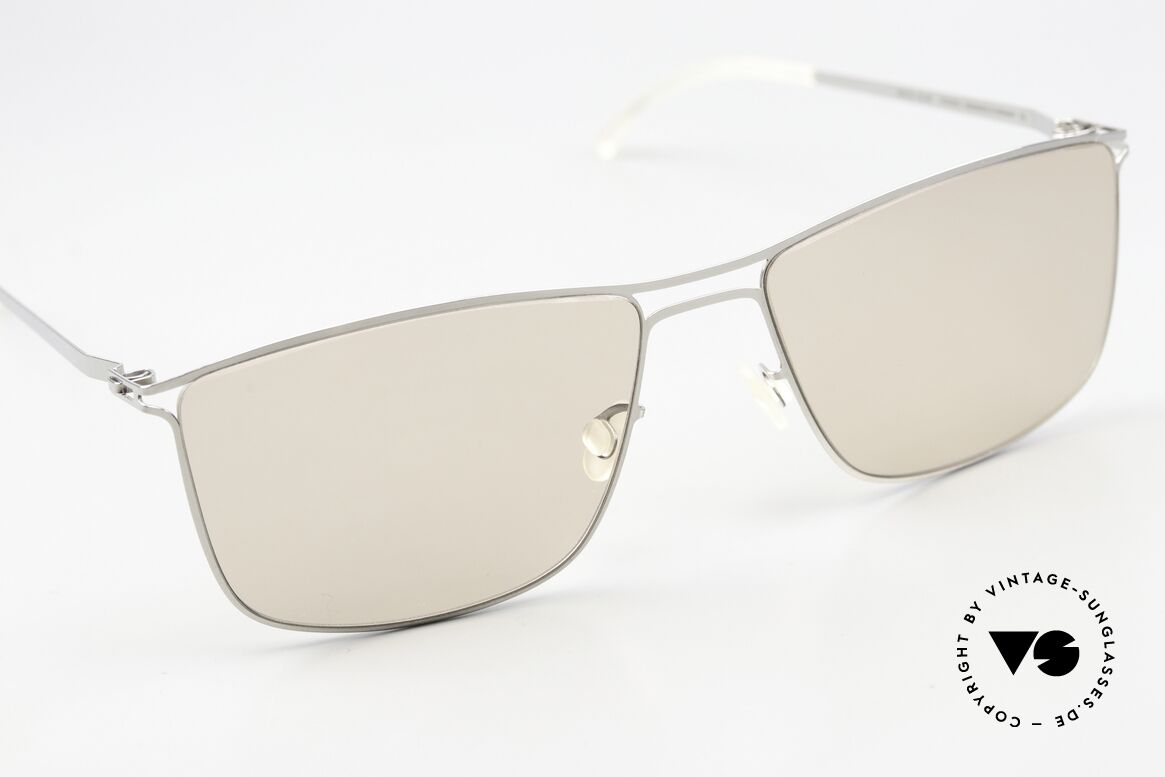 Mykita Berge Hellbraune Sonnengläser, ungetragenes Modell mit original Mykita Verpackung, Passend für Herren und Damen