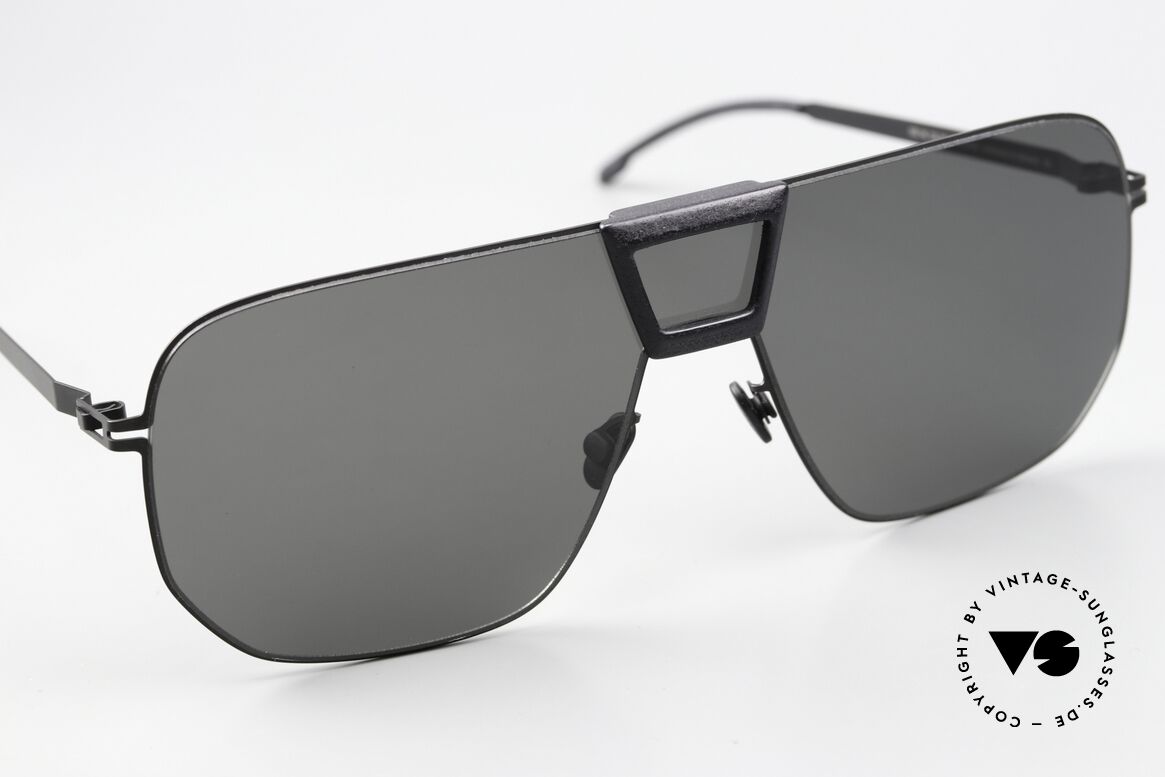 Mykita Mylon Cayenne Black Pitch Black Dark Grey, ungetragenes Modell mit original MYKITA Etui, Passend für Herren und Damen