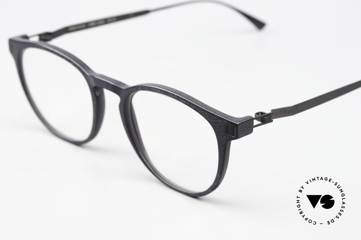 Mykita Mylon Guava Kleine Schwarze Pantobrille, Brillenliebhaber wissen um das Mylon Konzept, Passend für Herren und Damen