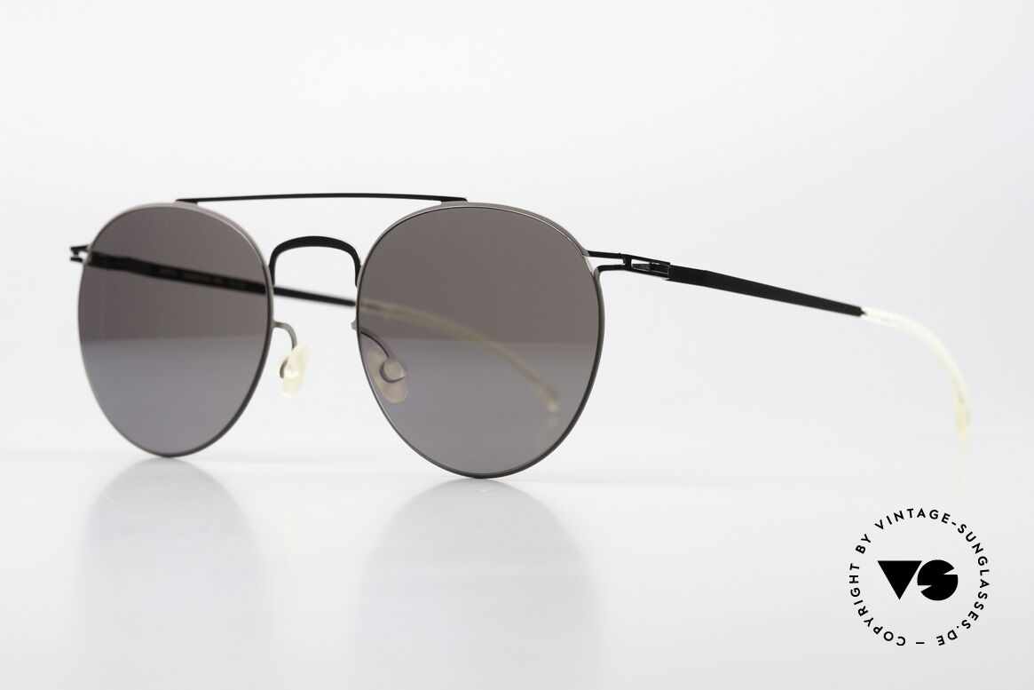 Mykita Pepe Leicht Verspiegelte Gläser, col. 235: Shiny Graphite/Mole Grey Dark Purple Flash, Passend für Herren und Damen