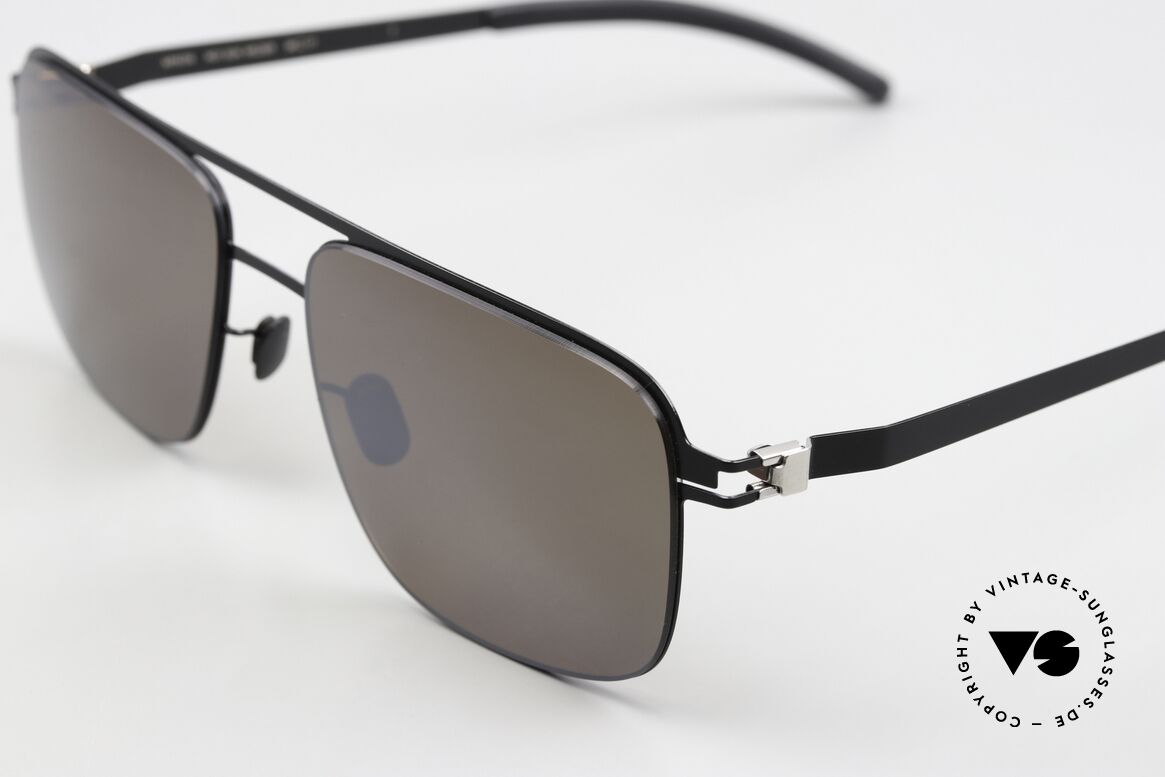 Mykita Wilder Verspiegelt Polarisierend, leicht silber-verspiegelte polarisierende Sonnengläser, Passend für Herren