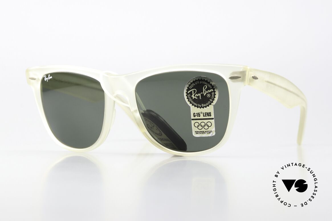 Ray Ban Wayfarer II Smoke Crystal Limited USA, Wayfarer II USA: der Sonnenbrillenklassiker von B&L, Passend für Herren und Damen