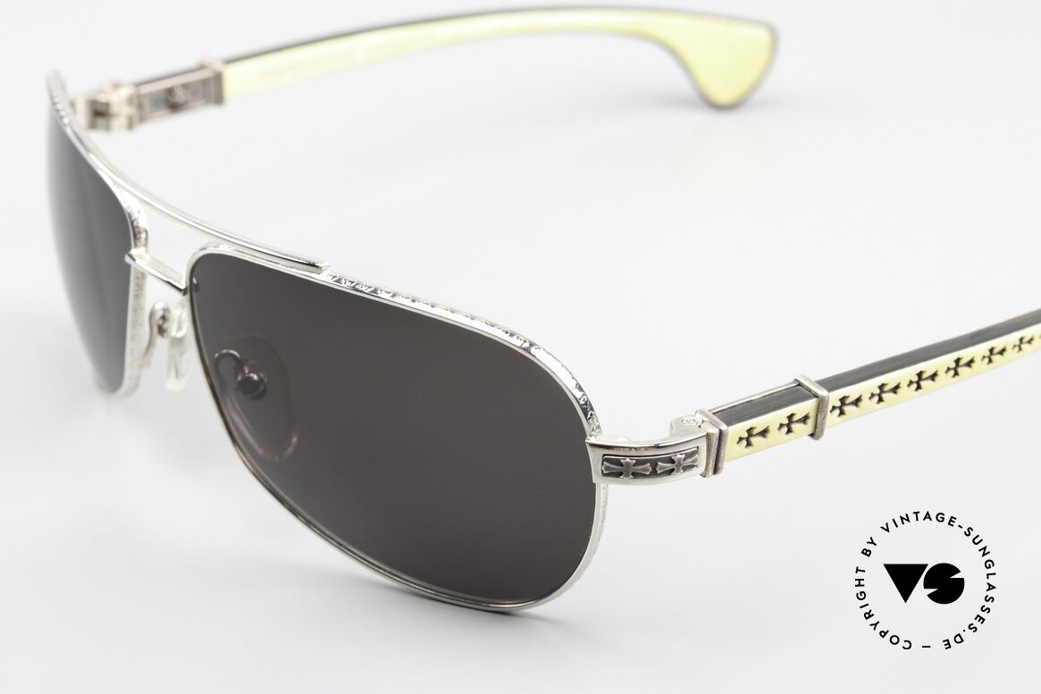 Chrome Hearts The Beast 1 Edelholz Sonnenbrille Luxus, Chrome Hearts Kreuz in cross color = black pearl, Passend für Herren Chrome Hearts The Beast 1 Edelholz Sonnenbrille Luxus, Chrome Hearts Kreuz in cross color = black pearl, Passend für Herren