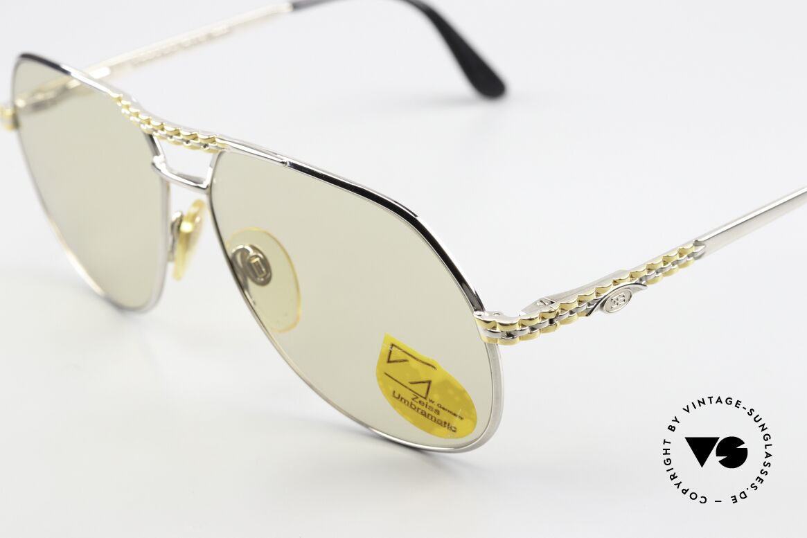 Bugatti EB502 - L Zeiss Automatik Gläser, Metallfassung (silber/gold); große Ausführung (61mm), Passend für Herren