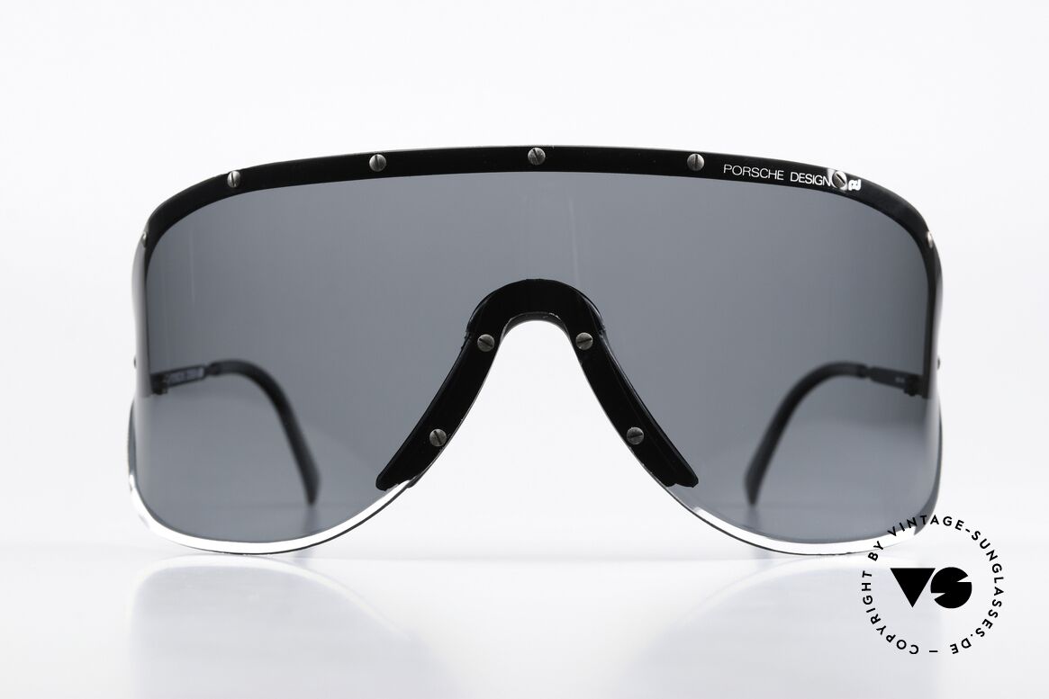 Porsche 5620 Yoko Ono Sonnenbrille 1981, Model 5620: riesige Scheibe für den besonderen Auftritt, Passend für Herren und Damen