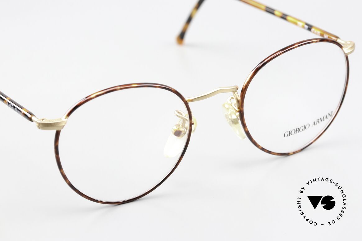 Giorgio Armani 138 Vintage Panto Brille Small, ungetragen (wie all unsere Armani Brillenfassungen), Passend für Herren und Damen