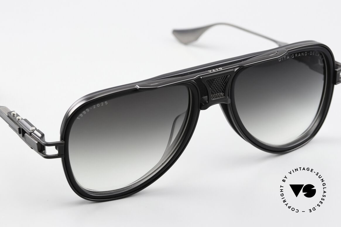 DITA Grand Decade 30th Anniversary Edition, tolle Kombination aus Luxus, Lifestyle & Funktionalität, Passend für Herren