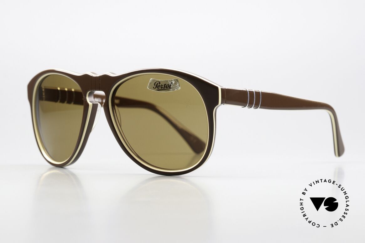 Persol 649/3 Ratti Sport Steve McQueen Sonnenbrille, Modell 649 = das berühmteste Modell von Persol, Passend für Herren