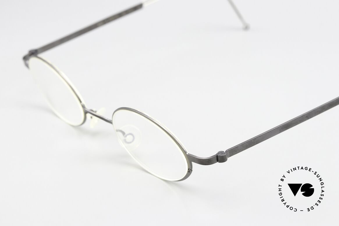 Lindberg 5000 Strip Titan Extra Kleine Brille Unisex Oval, so zeitlos, stilvoll und innovativ = Prädikat "VINTAGE", Passend für Herren und Damen Lindberg 5000 Strip Titan Extra Kleine Brille Unisex Oval, so zeitlos, stilvoll und innovativ = Prädikat "VINTAGE", Passend für Herren und Damen