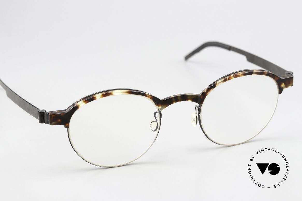 Lindberg 9807 Strip Titanium Kombibrille Ladies & Gents, ungetragenes Designerstück mit original Lindberg Etui, Passend für Herren und Damen Lindberg 9807 Strip Titanium Kombibrille Ladies & Gents, ungetragenes Designerstück mit original Lindberg Etui, Passend für Herren und Damen