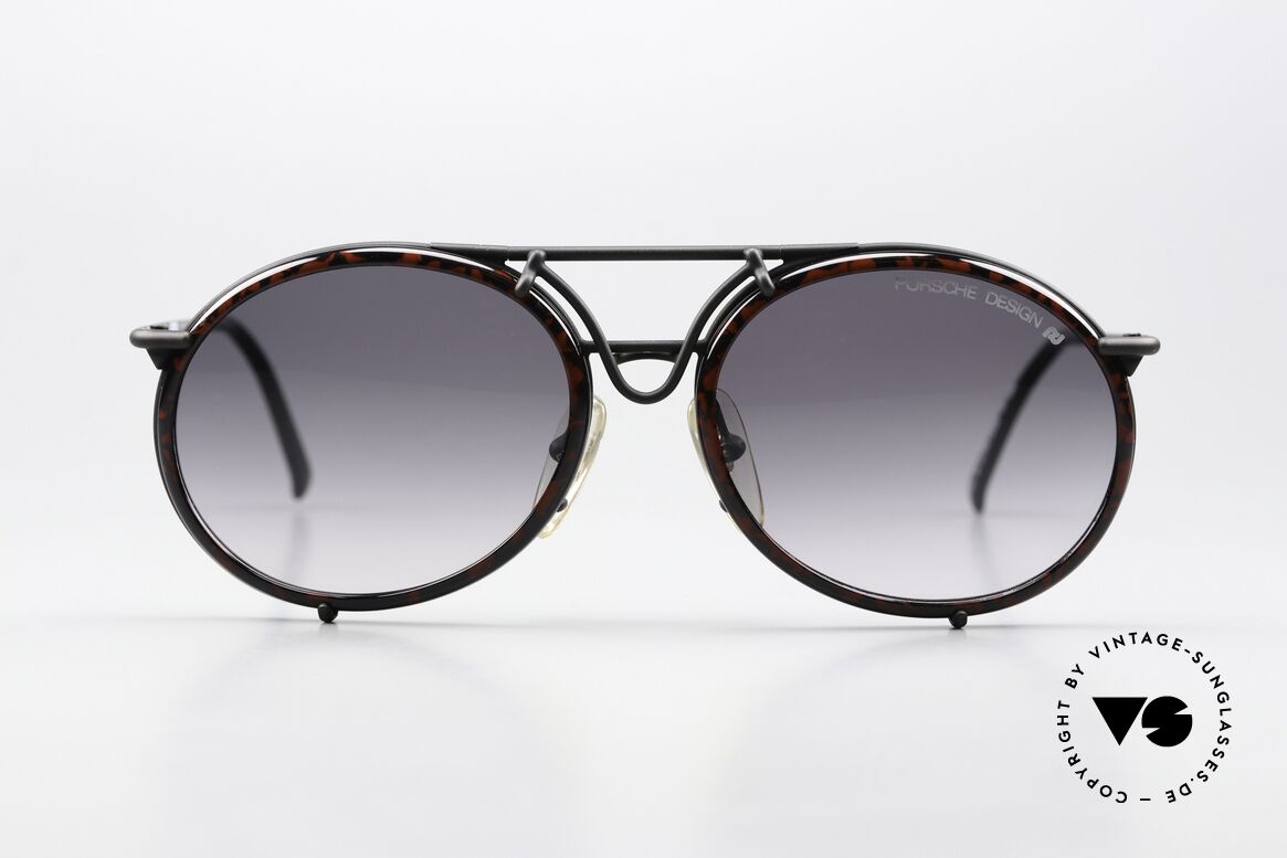 Porsche 5661 Geniale 4 in 1 Sonnenbrille, 4 in 1 Brille = für unterschiedliche Sonnen-Intensität!, Passend für Herren und Damen Porsche 5661 Geniale 4 in 1 Sonnenbrille, 4 in 1 Brille = für unterschiedliche Sonnen-Intensität!, Passend für Herren und Damen