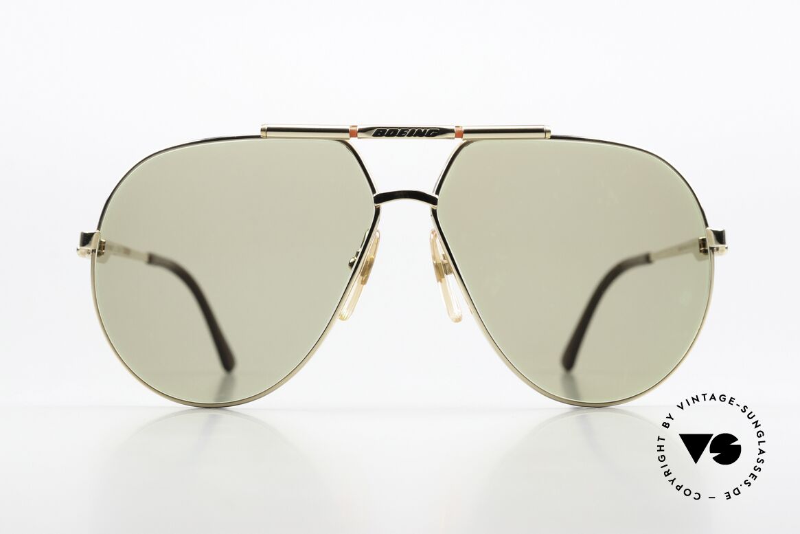 Boeing 5705 Original 80er Piloten Brille, Piloten-Stil mit funktionellen 'high-tech' Details, Passend für Herren Boeing 5705 Original 80er Piloten Brille, Piloten-Stil mit funktionellen 'high-tech' Details, Passend für Herren