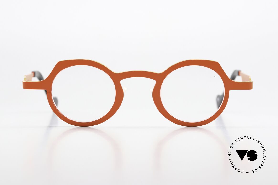 Theo Belgium Asia Titanium Brille Neon Orange, Modell ASIA aus der THEO 'Continent" Familie, Passend für Herren und Damen