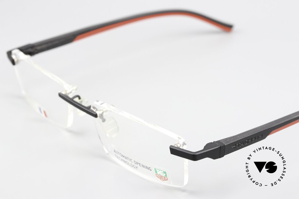 Tag Heuer 0842 Automatic Bügel Öffnen Mit Einer Hand, die geraden Bügel sind mit Elastomer überzogen, Passend für Herren Tag Heuer 0842 Automatic Bügel Öffnen Mit Einer Hand, die geraden Bügel sind mit Elastomer überzogen, Passend für Herren