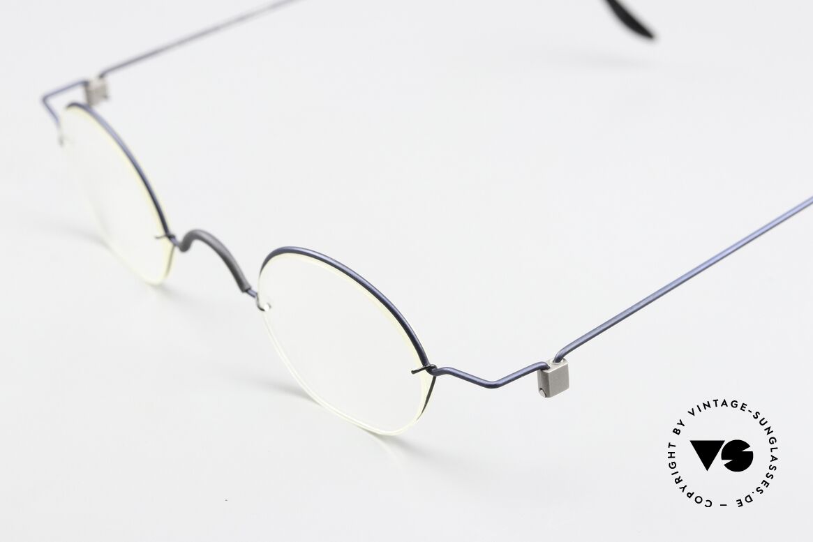 Markus T D17 Deutsche Designerbrille 90er, eleganter Rahmen ohne Schrauben, Nieten od. Lötungen, Passend für Herren und Damen Markus T D17 Deutsche Designerbrille 90er, eleganter Rahmen ohne Schrauben, Nieten od. Lötungen, Passend für Herren und Damen