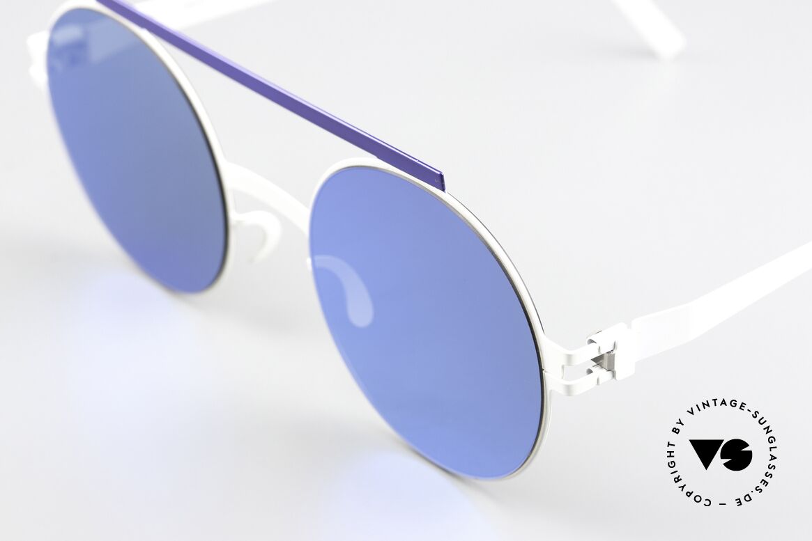 Mykita Verbal HIP POP ARTIST Sonnenbrille, Farbbezeichnung 326: White / Blue Reserve / Blue, Passend für Herren und Damen