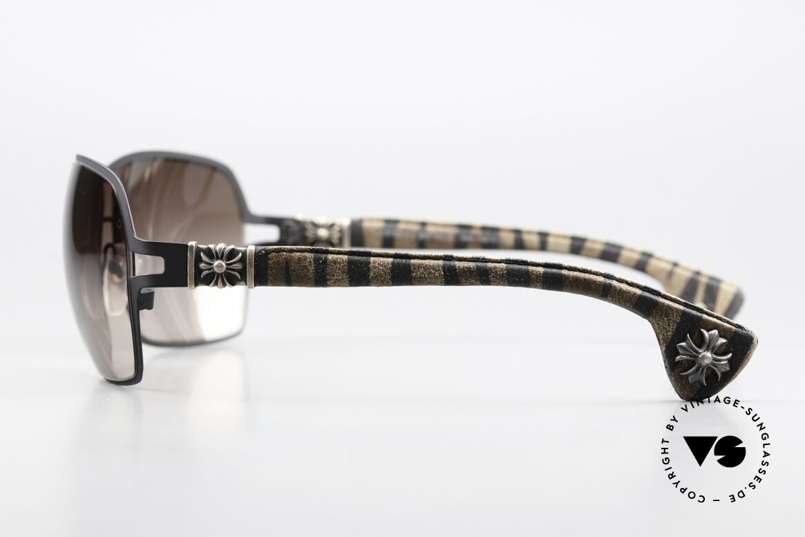 Chrome Hearts Tang II Used Look Zebra Leder Style, mit charakteristischen Chrome Hearts Insignien, Passend für Herren und Damen Chrome Hearts Tang II Used Look Zebra Leder Style, mit charakteristischen Chrome Hearts Insignien, Passend für Herren und Damen