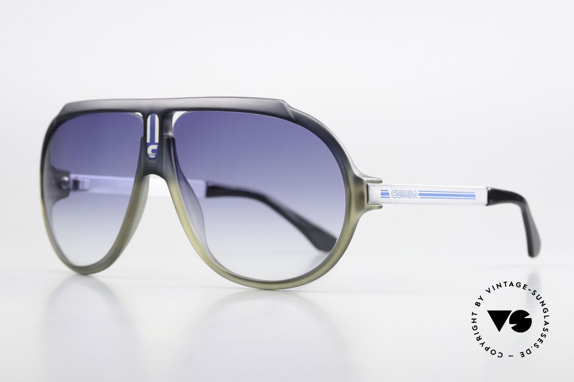 Carrera 5512 2in1 Brille mit 2 Wechselfronten, Modell 5512 getragen von Don Johnson in MIAMI VICE, Passend für Herren Carrera 5512 2in1 Brille mit 2 Wechselfronten, Modell 5512 getragen von Don Johnson in MIAMI VICE, Passend für Herren