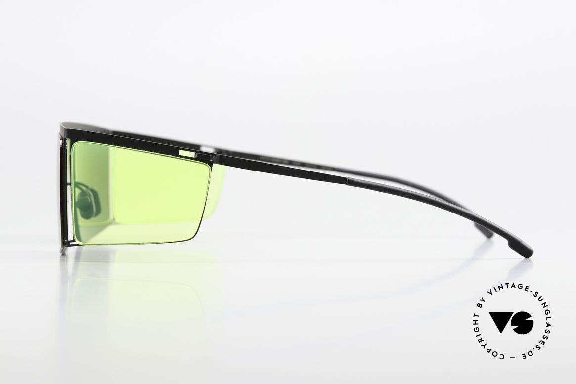 Mykita Helmut Lang HL001 Black With Fluo Yellow Sides, ungetragenes Modell mit vollständiger Verpackung!, Passend für Herren und Damen Mykita Helmut Lang HL001 Black With Fluo Yellow Sides, ungetragenes Modell mit vollständiger Verpackung!, Passend für Herren und Damen
