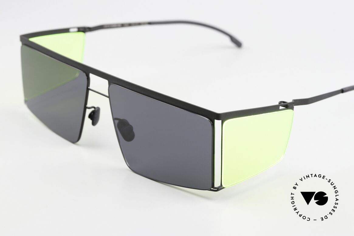 Mykita Helmut Lang HL001 Black With Fluo Yellow Sides, color 875: 'Black / Fluo Yellow Sides Darkgrey Solid', Passend für Herren und Damen Mykita Helmut Lang HL001 Black With Fluo Yellow Sides, color 875: 'Black / Fluo Yellow Sides Darkgrey Solid', Passend für Herren und Damen