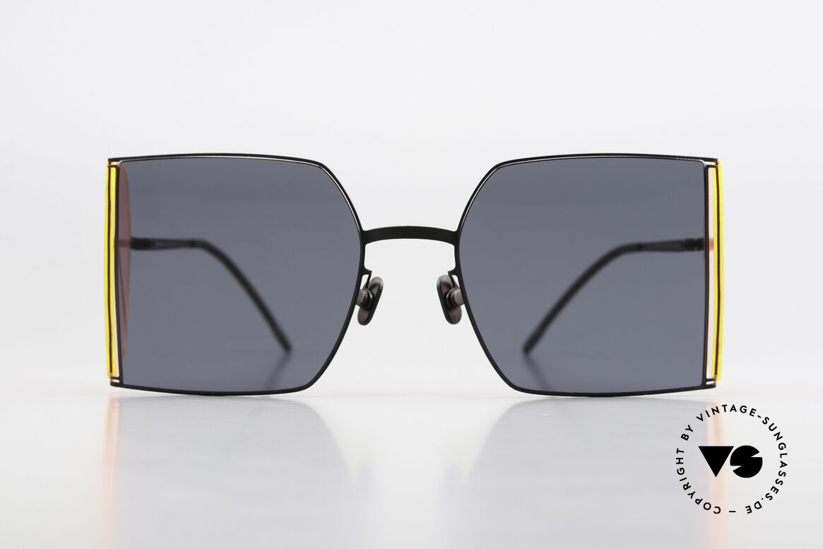 Mykita Helmut Lang HL003 Black Frame With Fluo Pink Sides, Zusammenarbeit mit Modedesigner HELMUT LANG, Passend für Herren und Damen Mykita Helmut Lang HL003 Black Frame With Fluo Pink Sides, Zusammenarbeit mit Modedesigner HELMUT LANG, Passend für Herren und Damen