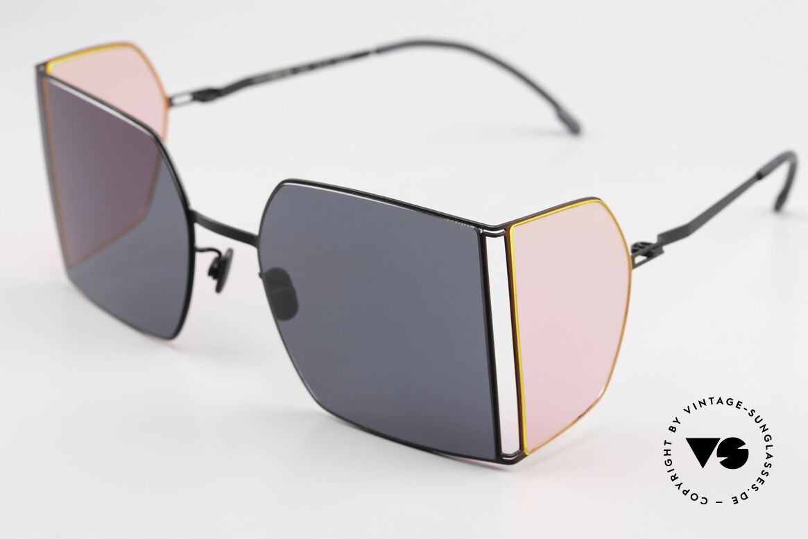 Mykita Helmut Lang HL003 Black Frame With Fluo Pink Sides, color 871: 'Black / Fluo Pink Sides Darkgrey Solid', Passend für Herren und Damen Mykita Helmut Lang HL003 Black Frame With Fluo Pink Sides, color 871: 'Black / Fluo Pink Sides Darkgrey Solid', Passend für Herren und Damen