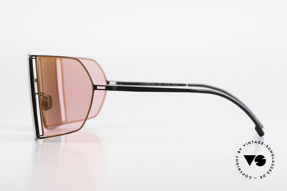 Mykita Helmut Lang HL003 Black Frame With Fluo Pink Sides, ungetragenes Modell mit vollständiger Verpackung!, Passend für Herren und Damen Mykita Helmut Lang HL003 Black Frame With Fluo Pink Sides, ungetragenes Modell mit vollständiger Verpackung!, Passend für Herren und Damen