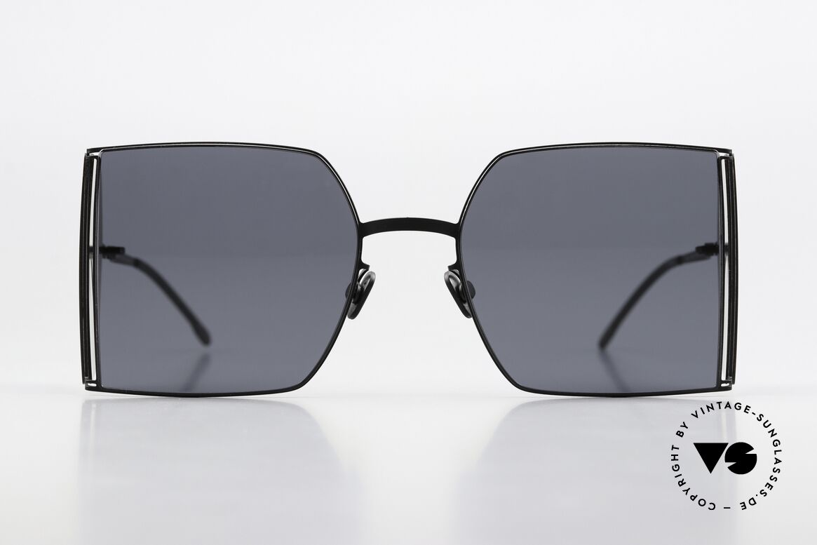 Mykita Helmut Lang HL003 Avantgardistische Sonnenbrille, Zusammenarbeit mit Modedesigner HELMUT LANG, Passend für Herren und Damen Mykita Helmut Lang HL003 Avantgardistische Sonnenbrille, Zusammenarbeit mit Modedesigner HELMUT LANG, Passend für Herren und Damen