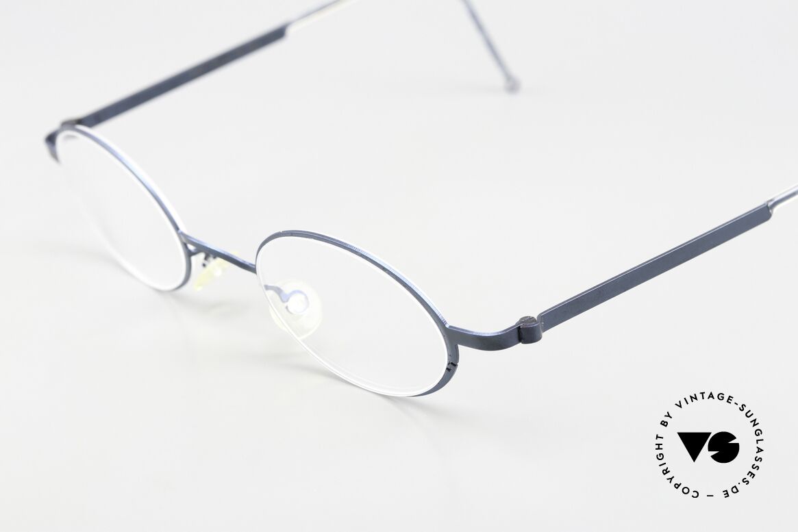 Lindberg 5000 Strip Titan Extra Kleine Brille 41mm Size, so zeitlos, stilvoll und innovativ = Prädikat "VINTAGE", Passend für Herren und Damen Lindberg 5000 Strip Titan Extra Kleine Brille 41mm Size, so zeitlos, stilvoll und innovativ = Prädikat "VINTAGE", Passend für Herren und Damen