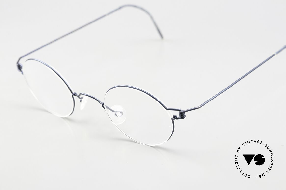 Lindberg Corona 42 Air Titan Rim Runde Brille In Dunkelblau Matt, extrem stabile Fassung, flexibel & elastisch, und nur 3g, Passend für Herren und Damen Lindberg Corona 42 Air Titan Rim Runde Brille In Dunkelblau Matt, extrem stabile Fassung, flexibel & elastisch, und nur 3g, Passend für Herren und Damen