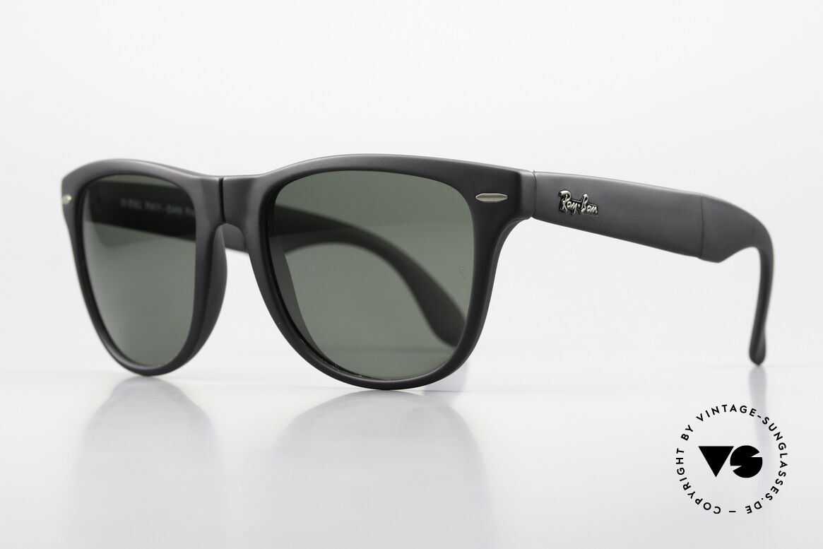 Ray Ban Wayfarer II Folding Faltbare Wayfarer Sonnenbrille, orig. Katalog-Nr. W0871, Matte Black, 54mm, Passend für Herren Ray Ban Wayfarer II Folding Faltbare Wayfarer Sonnenbrille, orig. Katalog-Nr. W0871, Matte Black, 54mm, Passend für Herren