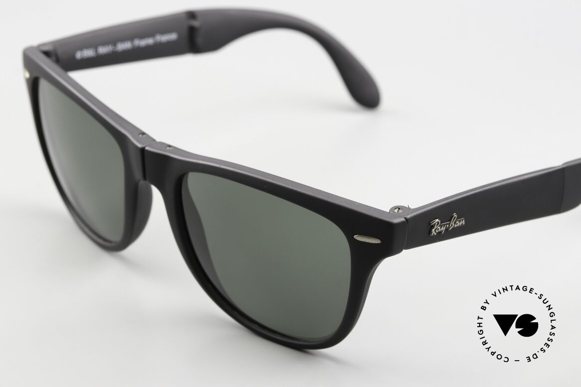 Ray Ban Wayfarer II Folding Faltbare Wayfarer Sonnenbrille, mit Bausch & Lomb G-15 Qualitätsgläser (B&L), Passend für Herren Ray Ban Wayfarer II Folding Faltbare Wayfarer Sonnenbrille, mit Bausch & Lomb G-15 Qualitätsgläser (B&L), Passend für Herren