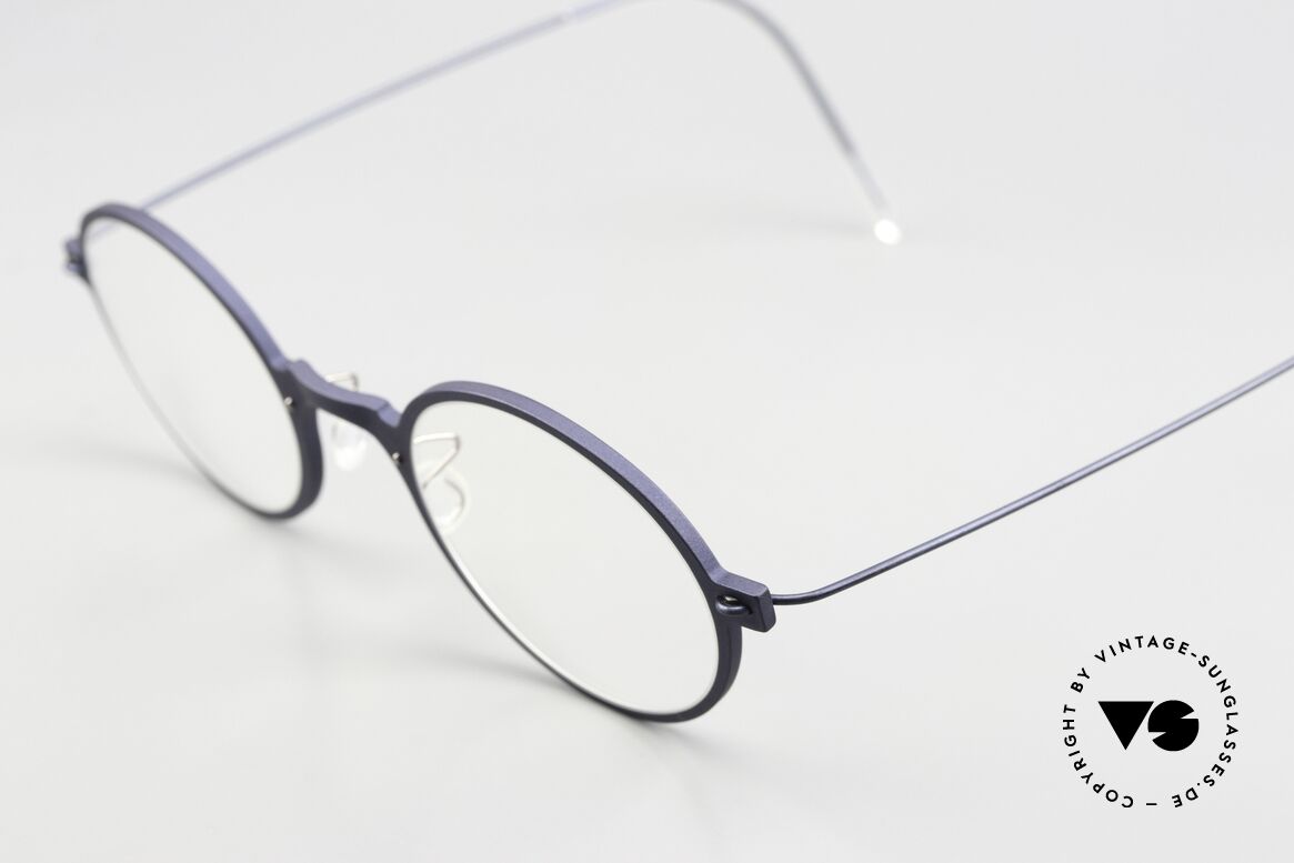 Lindberg 6508 NOW Designerbrille Dunkelblau Rund, leichte, sehr dünne Front in dunkelblauer Kolorierung, Passend für Herren und Damen Lindberg 6508 NOW Designerbrille Dunkelblau Rund, leichte, sehr dünne Front in dunkelblauer Kolorierung, Passend für Herren und Damen