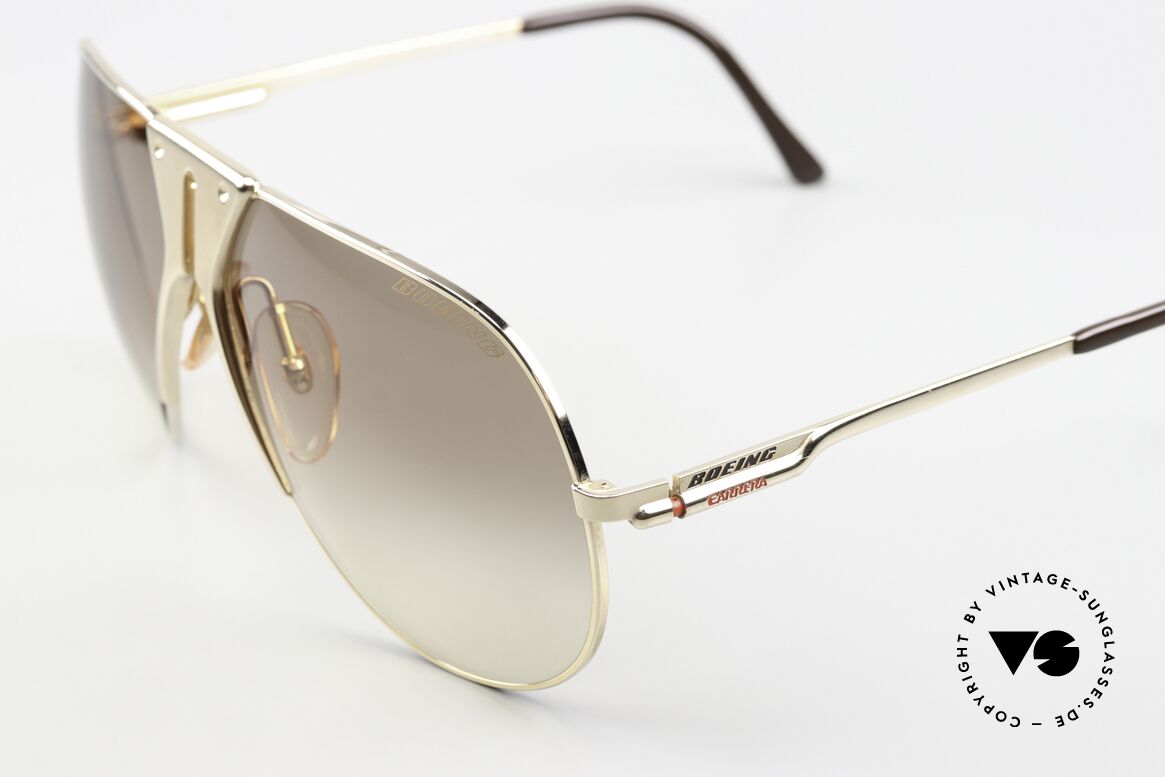 Boeing 5701 Berühmte 80er Aviator Brille, geniale Kombination von Funktionalität & Design, Passend für Herren und Damen Boeing 5701 Berühmte 80er Aviator Brille, geniale Kombination von Funktionalität & Design, Passend für Herren und Damen