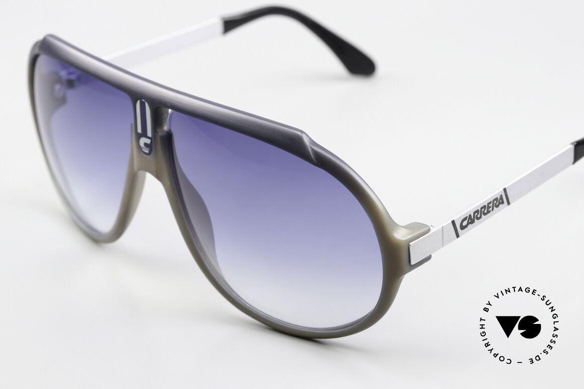Carrera 5512 2in1 Sonnenbrille Blau & Grün, absolutes Kultobjekt; weltweit begehrtes Sammlerstück, Passend für Herren Carrera 5512 2in1 Sonnenbrille Blau & Grün, absolutes Kultobjekt; weltweit begehrtes Sammlerstück, Passend für Herren