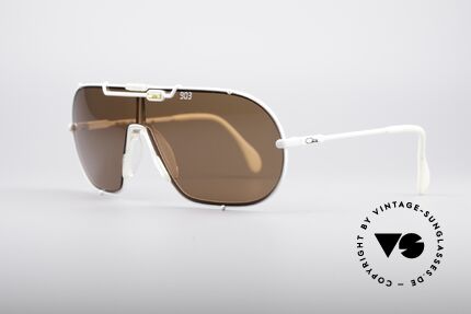 Cazal 903 Sportliche 80er Sonnenbrille, u.a. getragen von Rick Ross (Video "Cash Flow"), Passend für Herren Cazal 903 Sportliche 80er Sonnenbrille, u.a. getragen von Rick Ross (Video "Cash Flow"), Passend für Herren