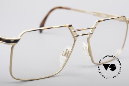 Cazal 760 Echt Vintage 90er Herrenbrille, ungetragenes Exemplar in Größe 57-16 (Medium), Passend für Herren