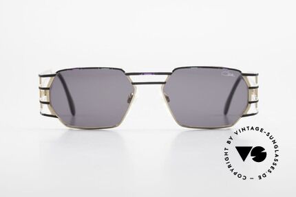 Cazal 980 Markante Vintage Sonnenbrille, eckige Metall-Fassung mit sehr markanten Bügeln, Passend für Herren und Damen