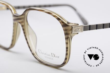 Christian Dior 2454 80er Monsieur Serie, hochwertiger Optyl-Rahmen in dezenter Horn-Optik, Passend für Herren Christian Dior 2454 80er Monsieur Serie, hochwertiger Optyl-Rahmen in dezenter Horn-Optik, Passend für Herren