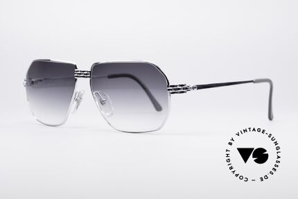 Christian Dior 2391 80er Herrenbrille, markante Metallarbeiten auf Brücke & Scharnieren, Passend für Herren Christian Dior 2391 80er Herrenbrille, markante Metallarbeiten auf Brücke & Scharnieren, Passend für Herren