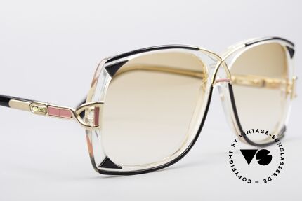 Cazal 193 Original 80er Sonnenbrille, ungetragen (wie alle unsere vintage Cazal-Brillen), Passend für Damen