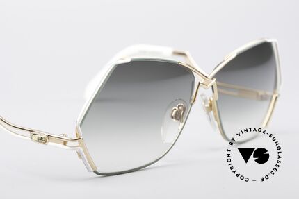 Cazal 226 Außergewöhnliche Sonnenbrille, ungetragen (wie alle unsere CAZAL vintage Brillen), Passend für Damen