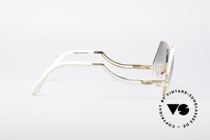 Cazal 226 Außergewöhnliche Sonnenbrille, die Fassung ist für optische (Sonnen)Gläser gemacht, Passend für Damen