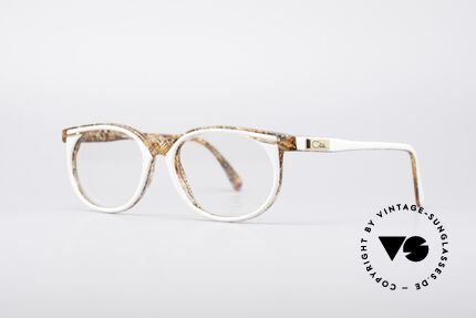 Cazal 330 Kleine 90er Vintage Brille, einzigartige Form- u. Farbgestaltung des Rahmens, Passend für Damen